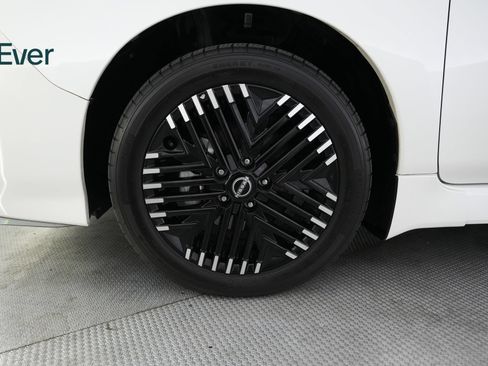 Used 2024 Nissan Leaf SV Plus FWD image 19