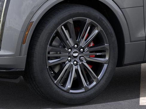 New 2026 Cadillac Lyriq V image 9