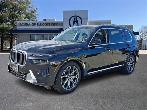 Used 2025 BMW X7 xDrive40i image 3