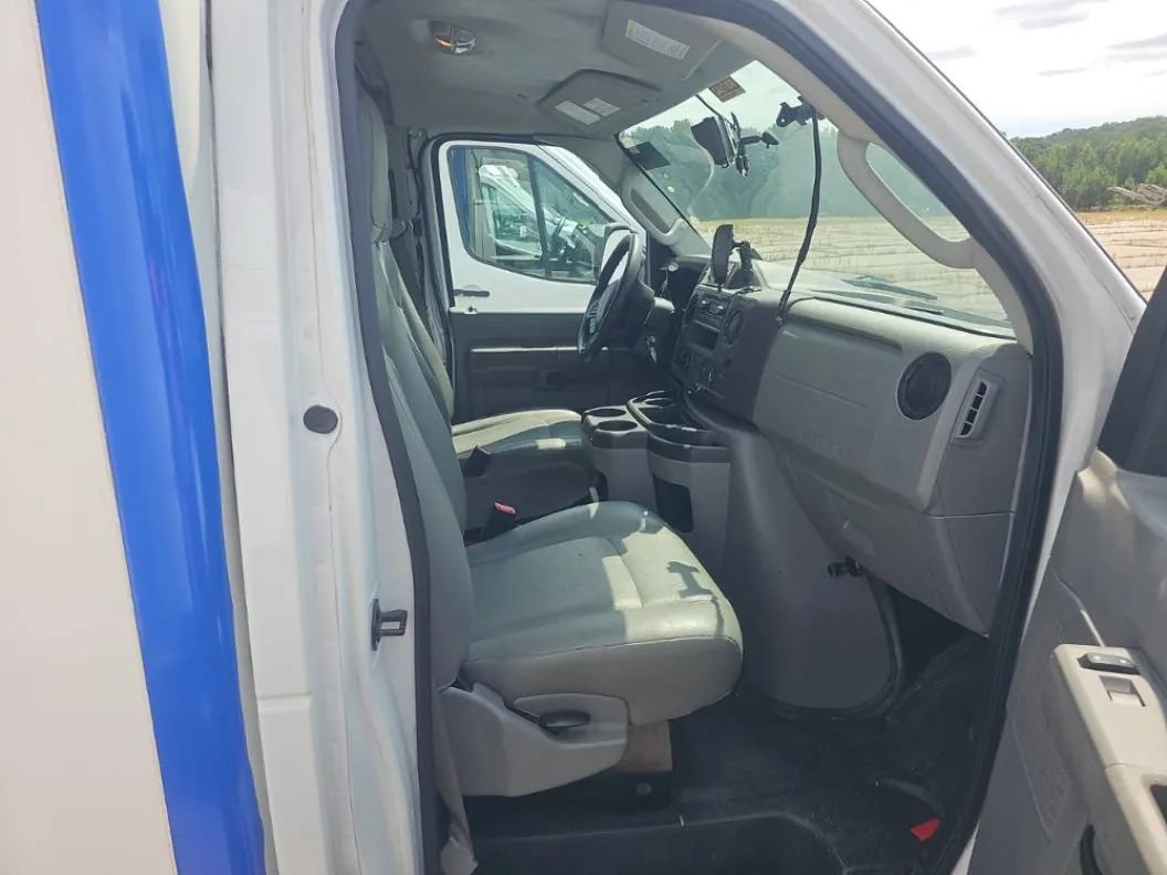 Used 2023 Ford E-350 and Econoline 350 Super Duty w/ Power Windows & Locks Group RWD image 6