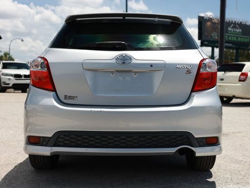 Used 2011 Toyota Matrix w/ Matrix Sport Pkg FWD image 5