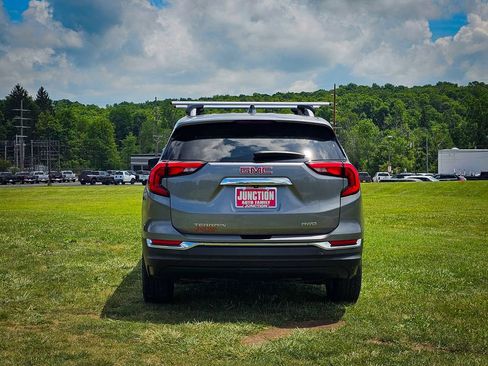 Used 2021 GMC Terrain SLT w/ Infotainment Package II AWD/4WD image 5