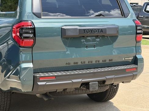 New 2026 Toyota 4Runner TRD Off-Road Premium AWD/4WD image 6