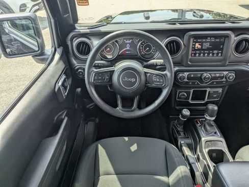Used 2022 Jeep Wrangler Unlimited Sport AWD/4WD image 28