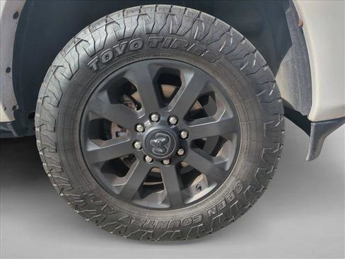 Used 2020 RAM 2500 Laramie w/ Night Edition AWD/4WD image 23