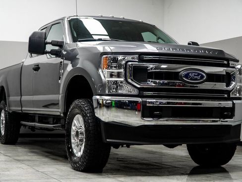 Used 2021 Ford F250 XL w/ STX Appearance Package image 4