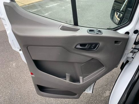 Used 2021 Ford Transit 350 XL image 8