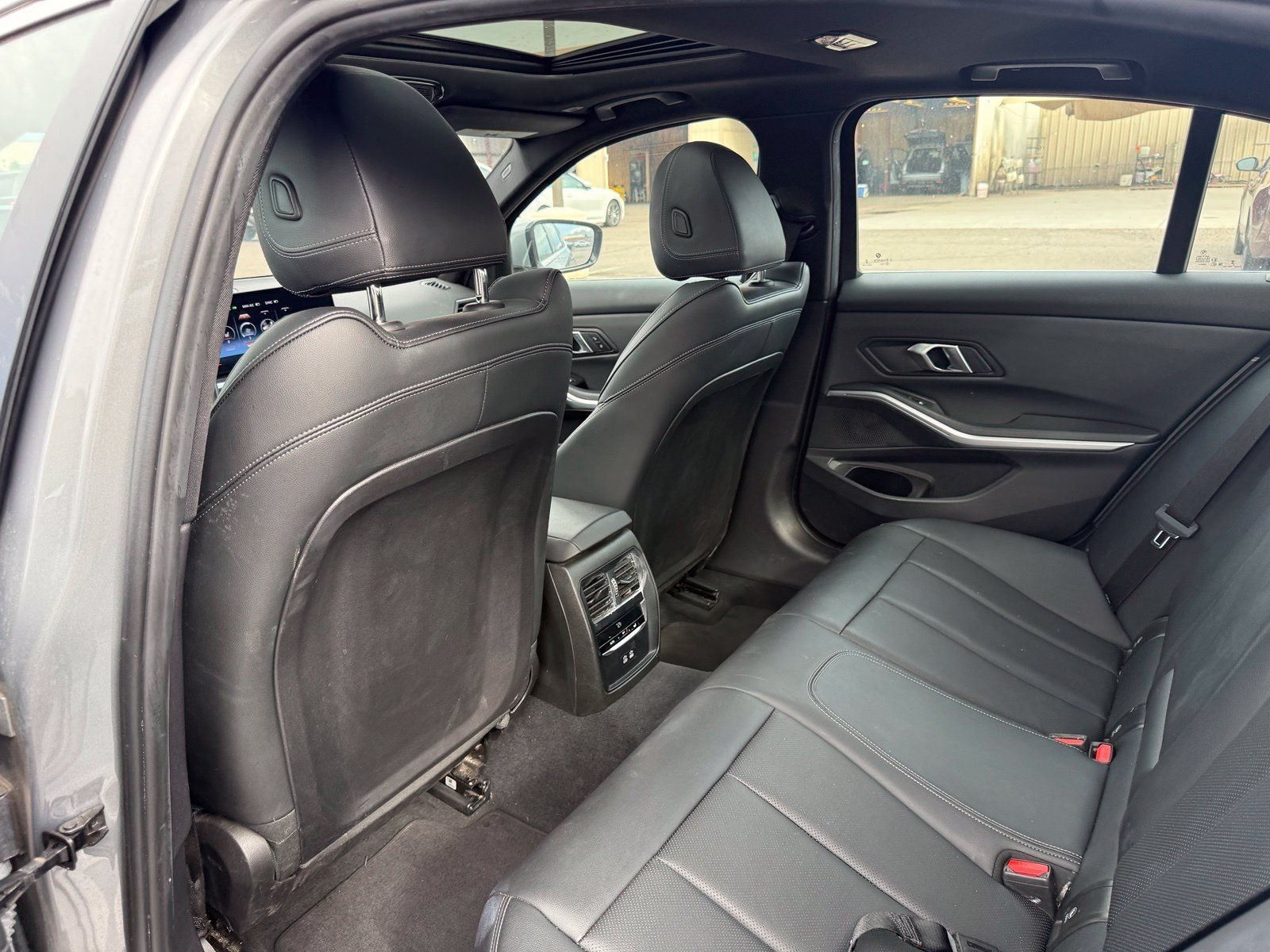 Used 2024 BMW 330i Sedan RWD image 10