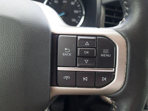Used 2024 Ford Expedition XLT AWD/4WD image 24