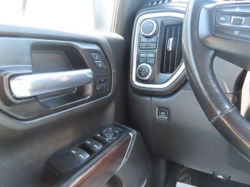 Used 2022 GMC Sierra 1500 SLT w/ SLT Premium Plus Package AWD/4WD image 31