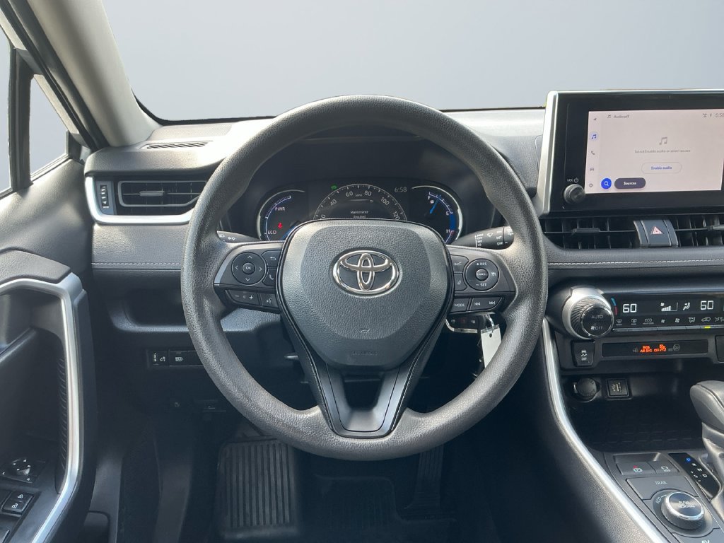 Used 2024 Toyota RAV4 LE AWD/4WD image 13