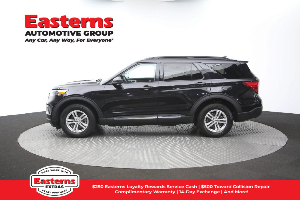Used 2023 Ford Explorer XLT w/ Equipment Group 202A AWD/4WD image 62