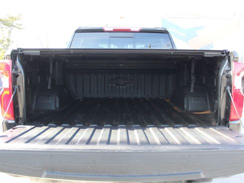 Used 2024 Chevrolet Silverado 1500 LT Trail Boss w/ LT Trail Boss Premium Package image 23