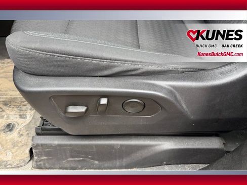 Used 2023 GMC Sierra 1500 Elevation w/ Preferred Package image 9