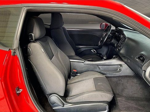 Used 2018 Dodge Challenger SXT w/ Blacktop Package RWD image 6