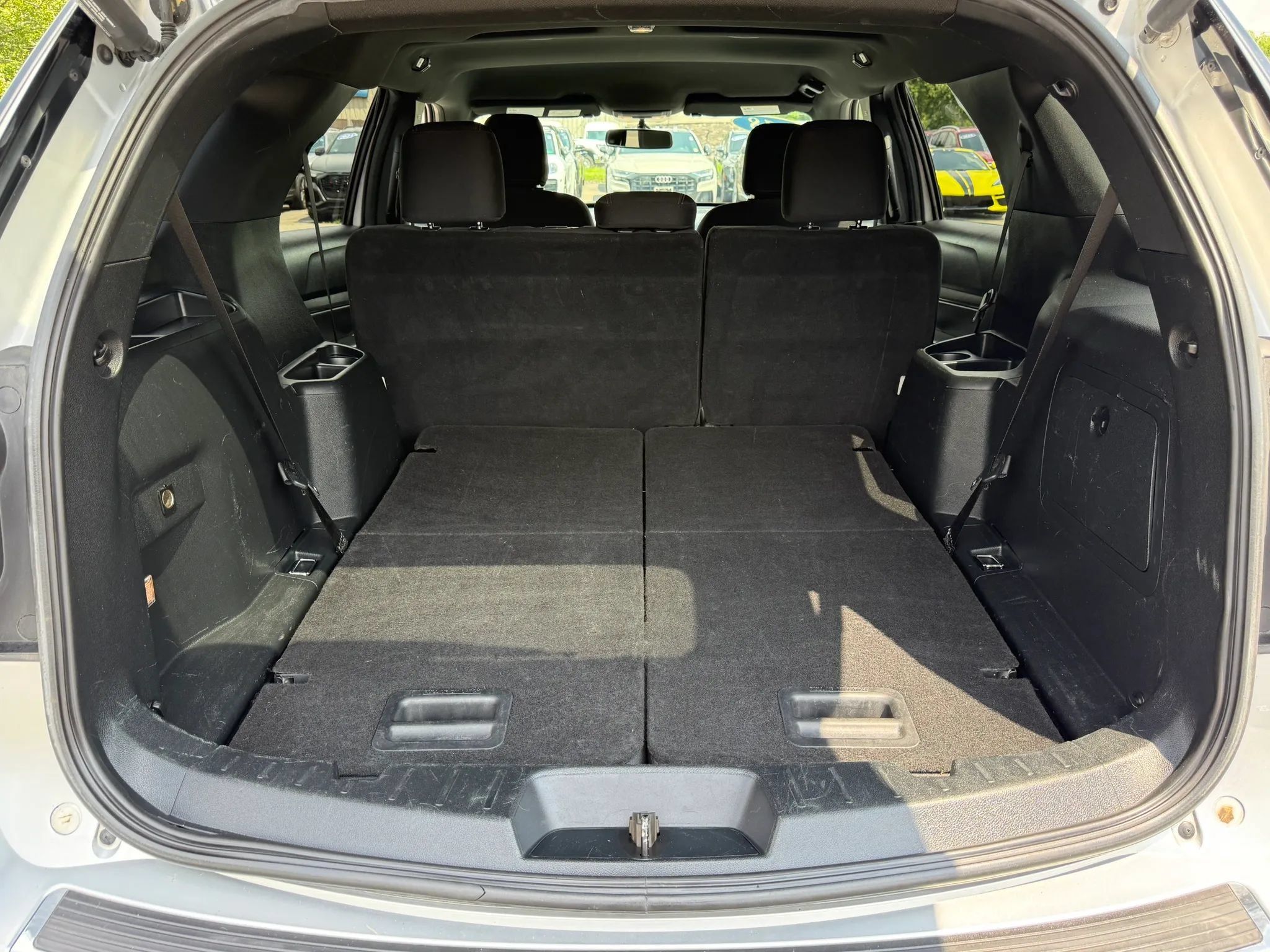 Used 2018 Ford Explorer XLT w/ Equipment Group 201A AWD/4WD image 8