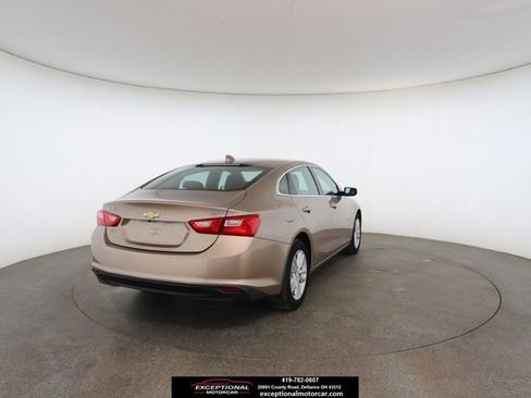 Used 2018 Chevrolet Malibu LT image 16