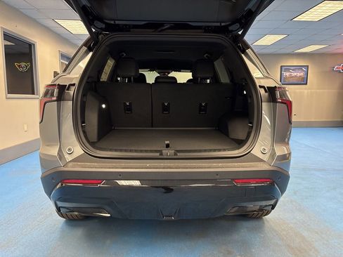 New 2026 Chevrolet Equinox RS w/ Convenience Package III image 8