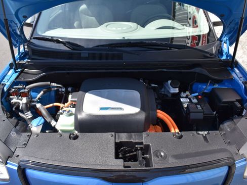 Used 2017 Kia Soul EV FWD image 27