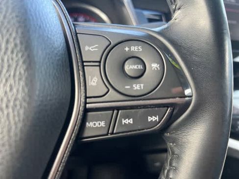 Used 2022 Toyota Camry XSE image 25