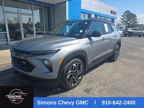 Used 2025 Chevrolet TrailBlazer RS w/ Convenience Package image 1