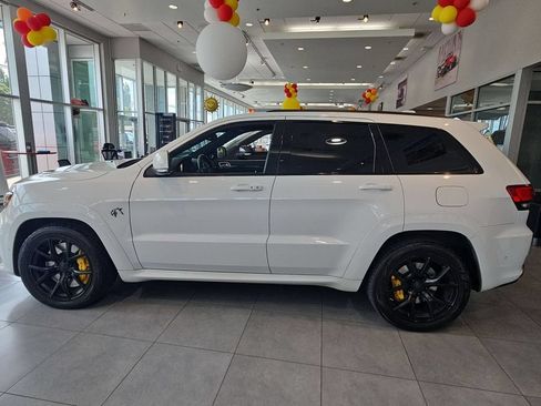 Used 2019 Jeep Grand Cherokee Trackhawk AWD/4WD image 4