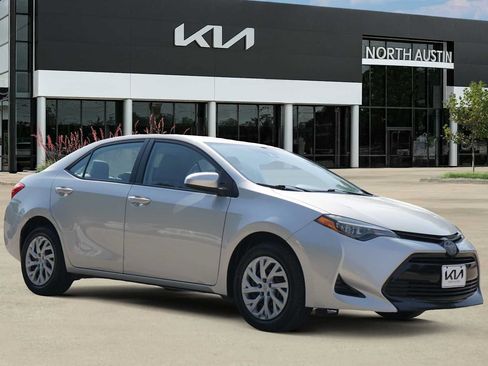 Used 2019 Toyota Corolla LE FWD image 7