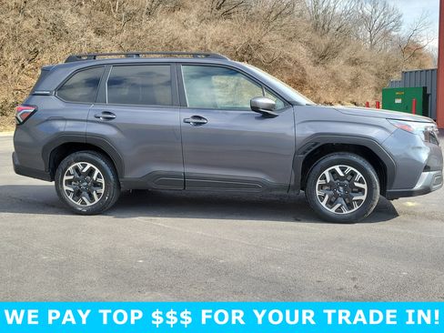 Used 2025 Subaru Forester Premium w/ Convenience Package #1 image 2