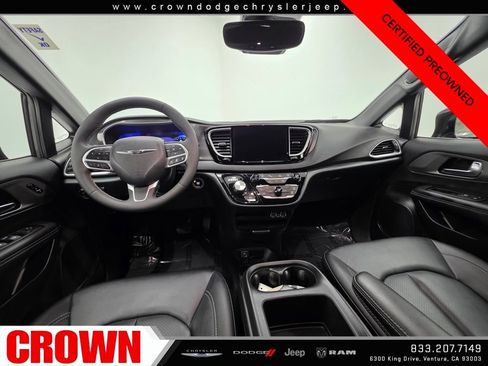 Certified 2025 Chrysler Pacifica Select image 17