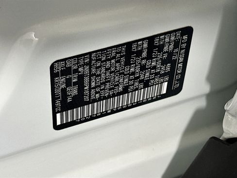 Used 2023 Nissan Rogue SV image 12