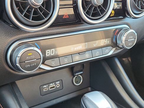 Used 2021 Nissan Sentra SR image 15