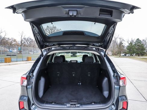 Used 2022 Ford Escape SE w/ Cold Weather Package image 20