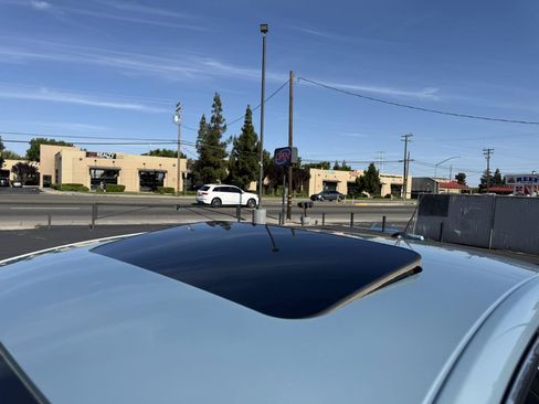 Used 2014 Ford Fusion SE w/ Equipment Group 502A FWD image 9