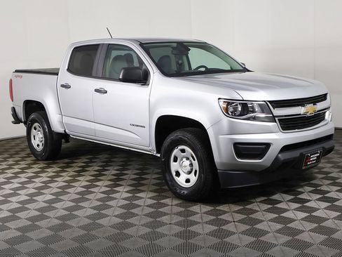Used 2019 Chevrolet Colorado W/T w/ WT Convenience Package AWD/4WD image 2