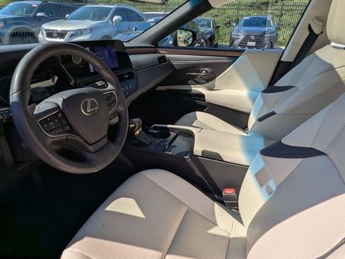Certified 2024 Lexus ES 300h w/ Premium Package image 16