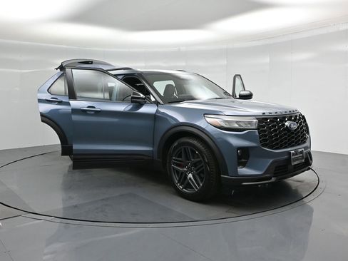 New 2026 Ford Explorer ST w/ Sun And Sound Package image 36