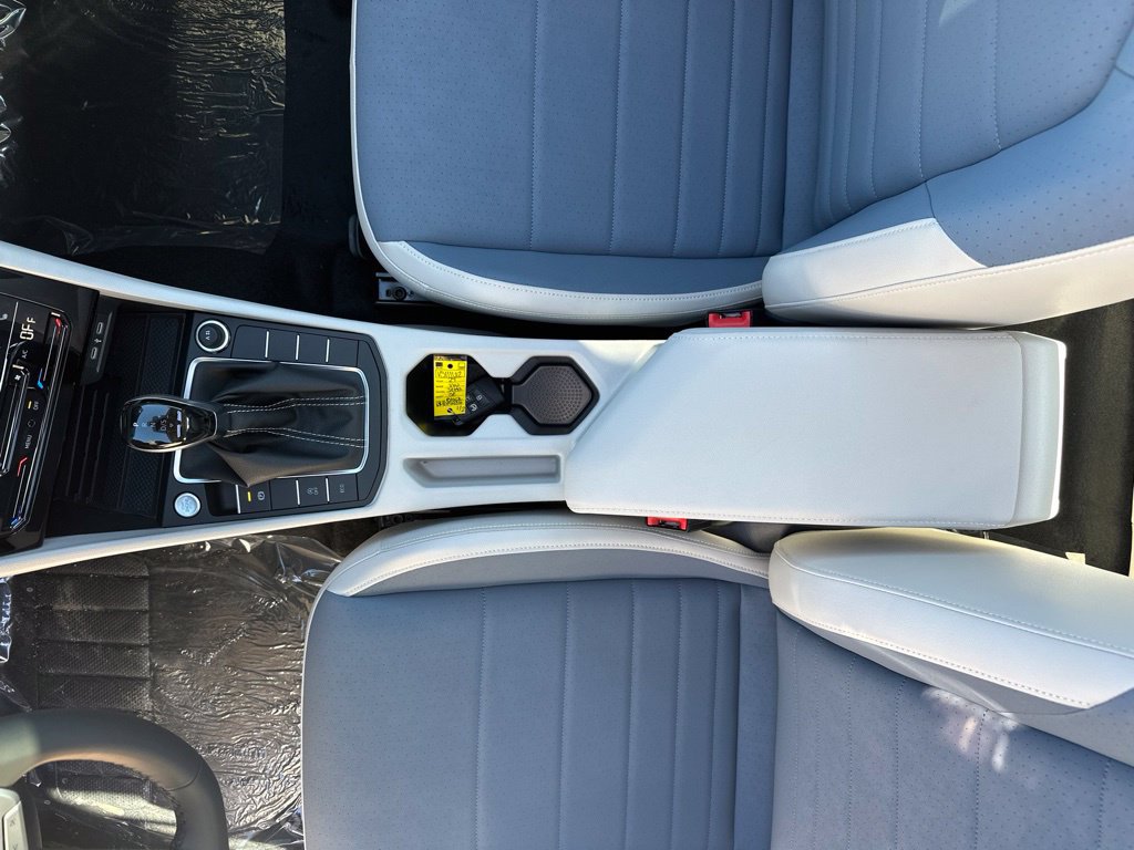 New 2027 Volkswagen Jetta SE FWD image 30