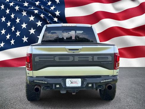 Used 2019 Ford F150 Raptor w/ Equipment Group 802A Luxury AWD/4WD image 8