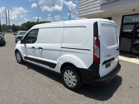 Used 2023 Ford Transit Connect XL FWD image 6