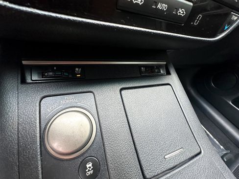 Used 2015 Lexus ES 350 image 36