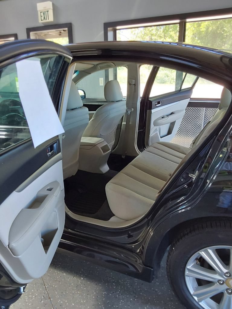 Used 2012 Subaru Legacy 2.5i w/ Alloy Wheel Pkg AWD/4WD image 17