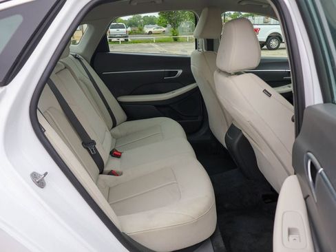 Used 2025 Hyundai Sonata SEL FWD image 10