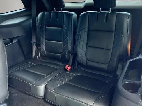 Used 2017 Ford Explorer Platinum AWD/4WD image 19