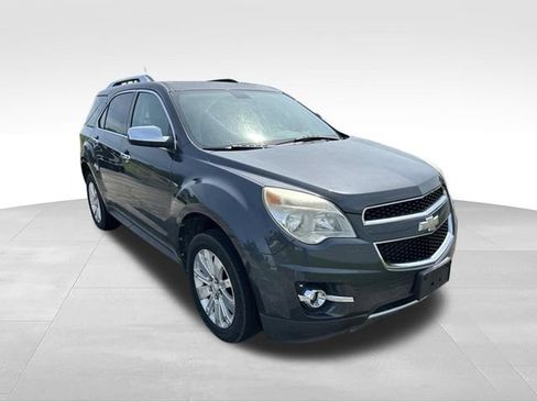 Used 2011 Chevrolet Equinox LT w/ Chrome Appearance Package FWD image 3