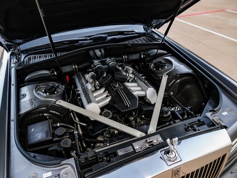 Used 2014 Rolls-Royce Phantom Sedan image 93