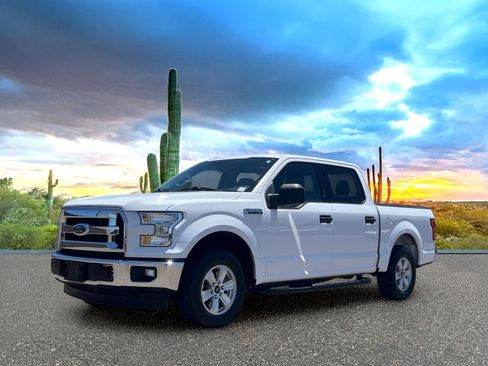 Used 2017 Ford F150 XLT RWD image 2