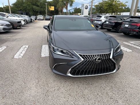 Used 2022 Lexus ES 350 Ultra Luxury w/ Accessory Package 2 FWD image 29