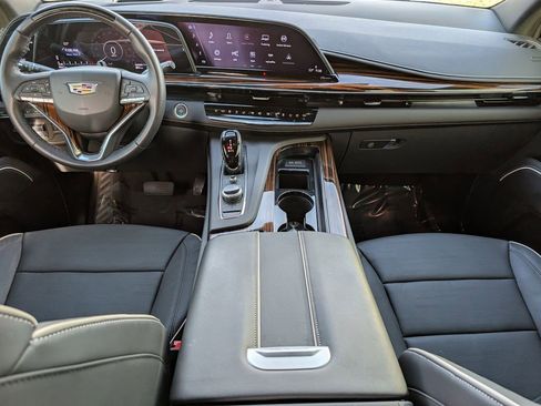 Certified 2024 Cadillac Escalade Premium Luxury w/ Performance Package image 14