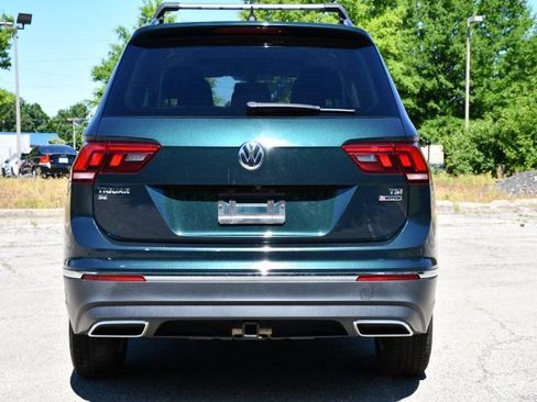 Used 2018 Volkswagen Tiguan SE w/ Panoramic Sunroof Package AWD/4WD image 6