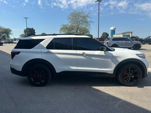 Used 2022 Ford Explorer ST w/ ST Street Pack AWD/4WD image 8